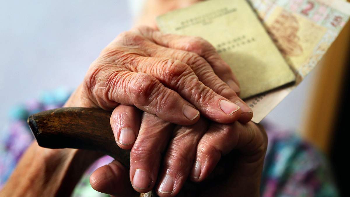 Харьковский нардеп предлагает повысить пенсионный возраст