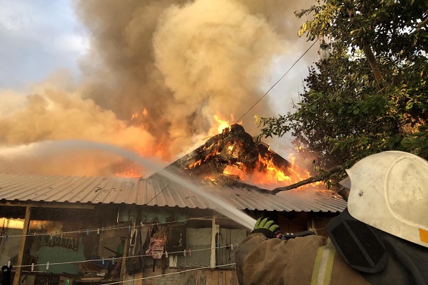 В Чугуевском районе – крупный пожар (фото)