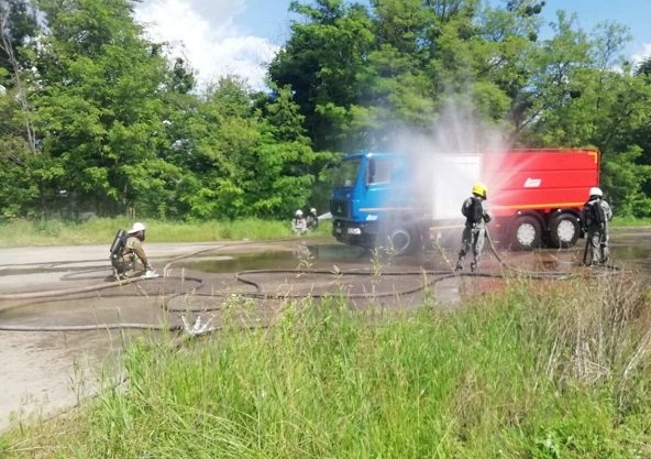 В Чугуеве спасатели ликвидировали крупную утечку хлора