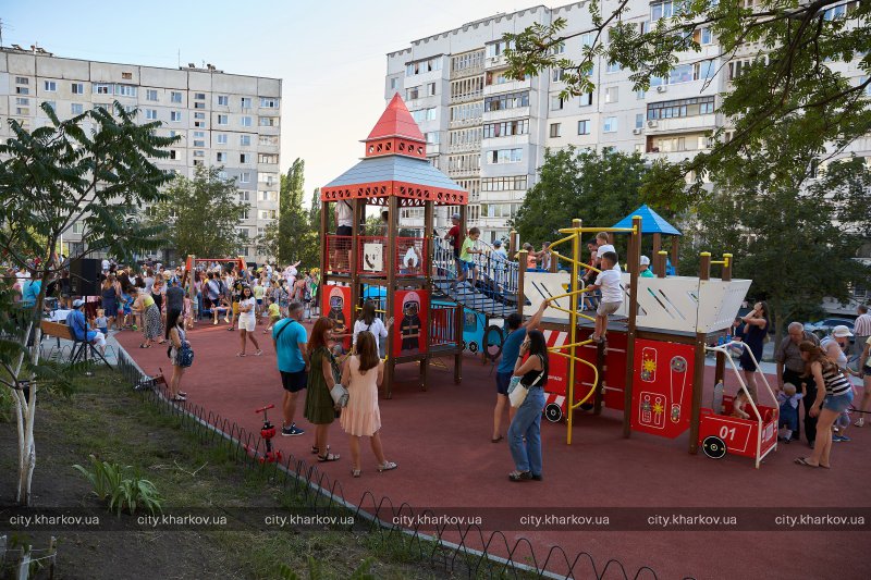 На Северной Салтовке появился "мини-парк Горького"