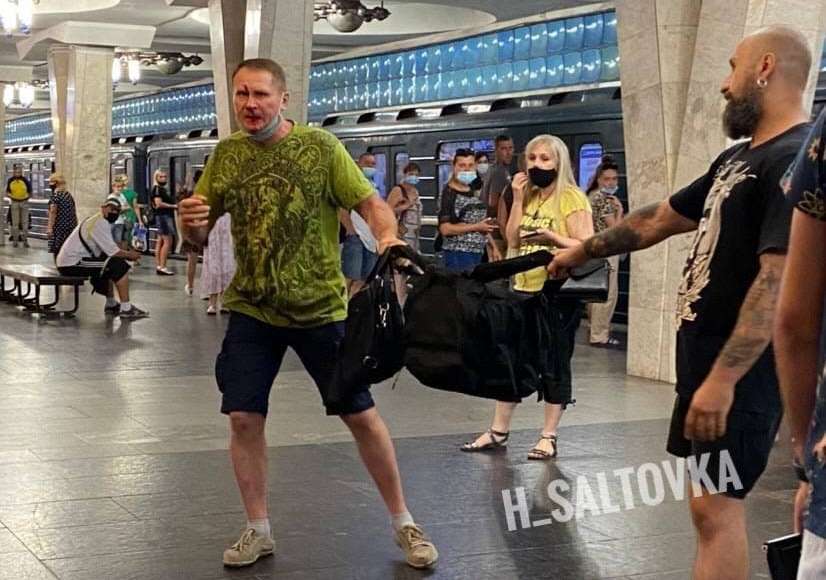 В метро на Салтовке подрались пассажиры