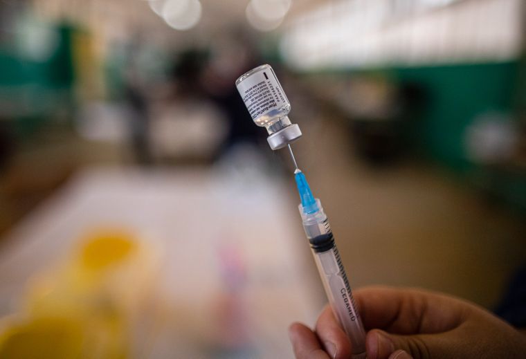 В Харьков привезли новую партию вакцины Pfizer