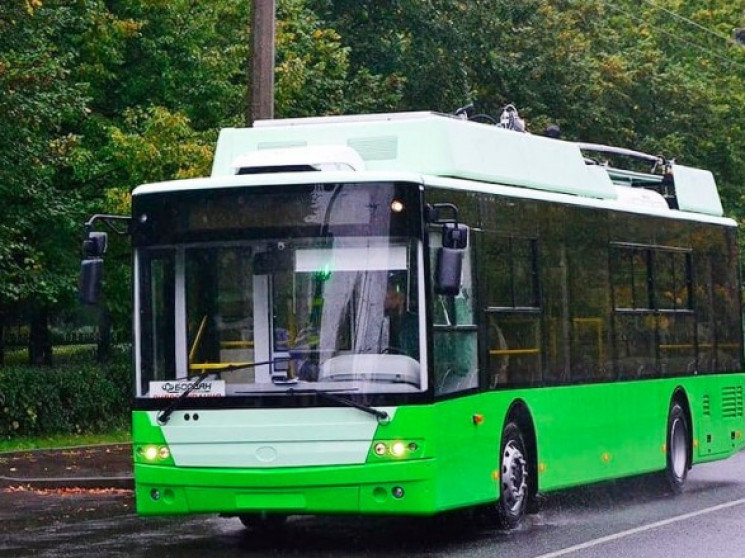 Троллейбус №13 возвращается на маршрут