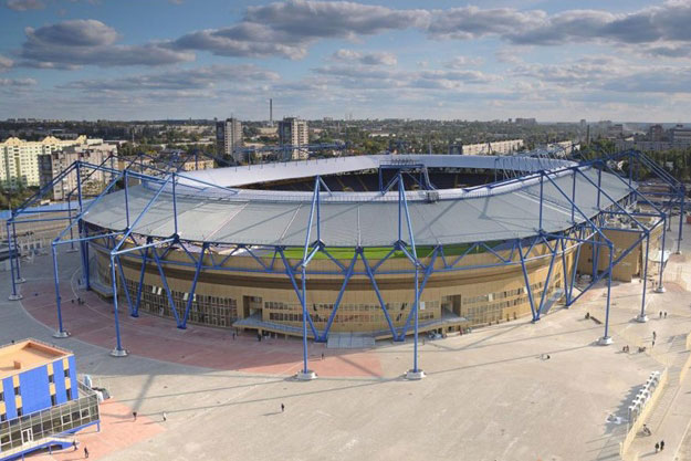 "Металлист" будет платить за игры на стадионе в Харькове в 10 раз больше, чем "Металлист 1925" - СМИ
