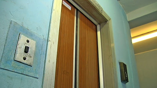 Включилось аварийное торможение. В горсовете опровергли обрыв лифта в Харькове
