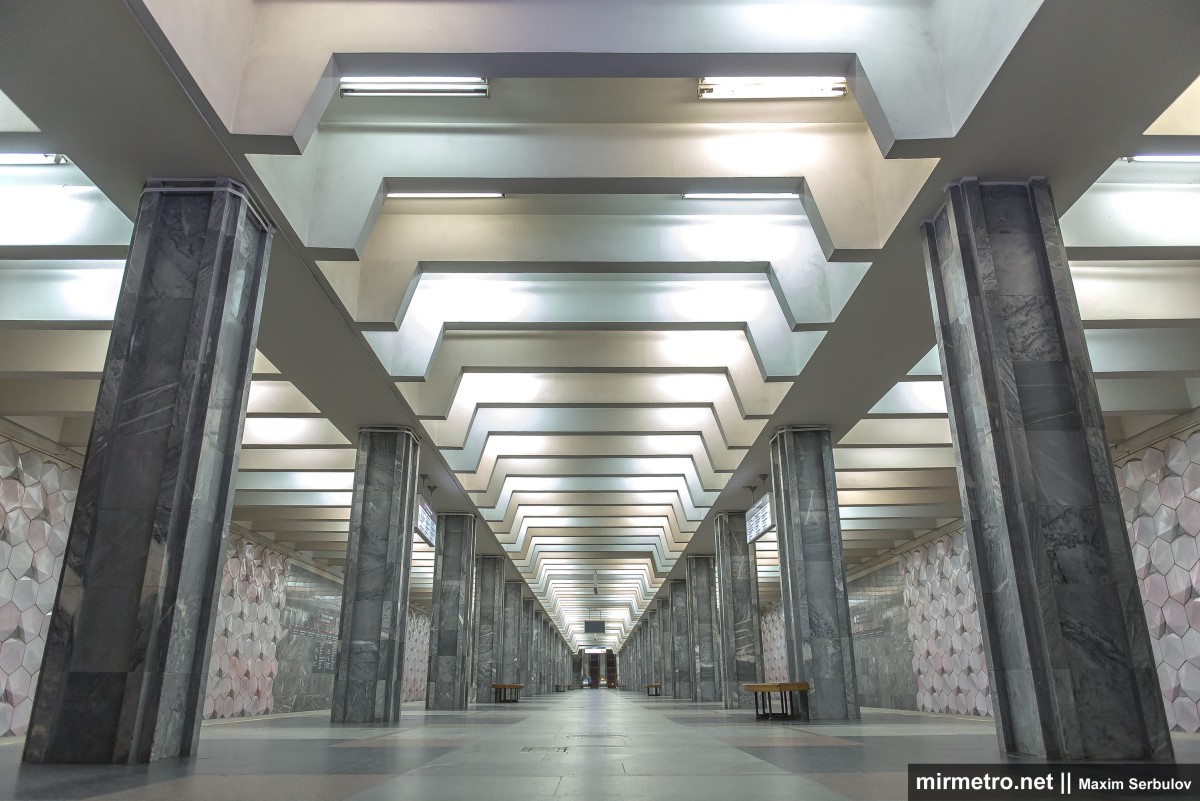 Харьковчане предлагают переименовать несколько станций метро и район