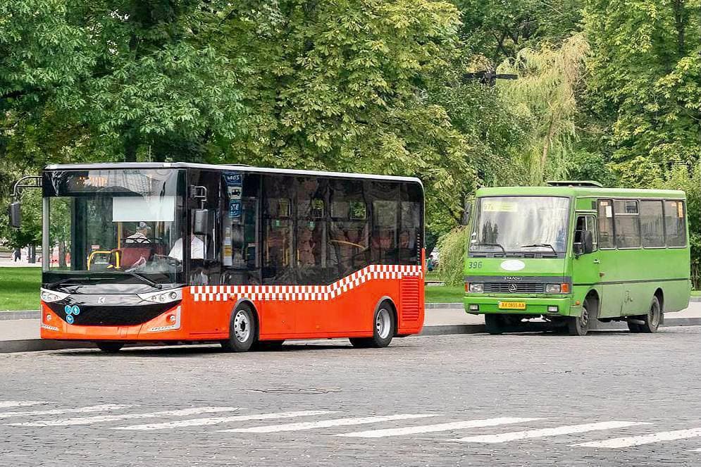 По Харькову начали курсировать новые автобусы