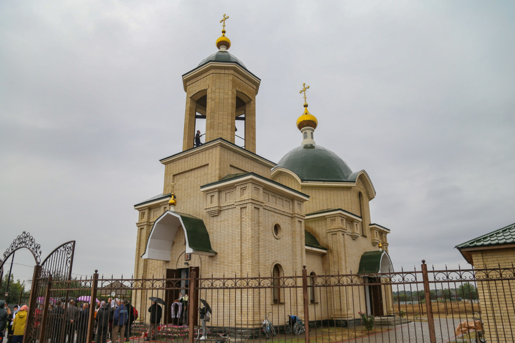 Под Харьковом освятили храм (фото)