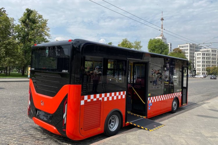 Новые турецкие автобусы теперь ходят в Пятихатки