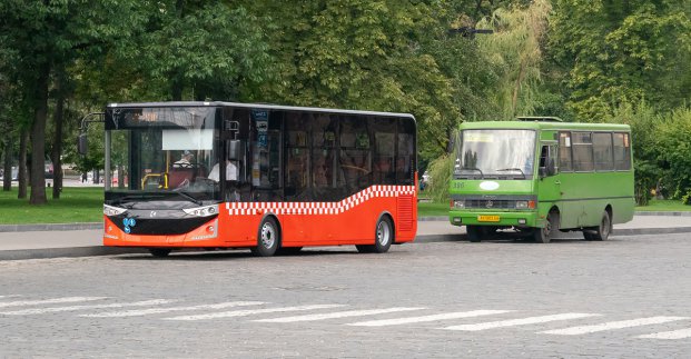 В Харькове открыли еще один автобусный маршрут