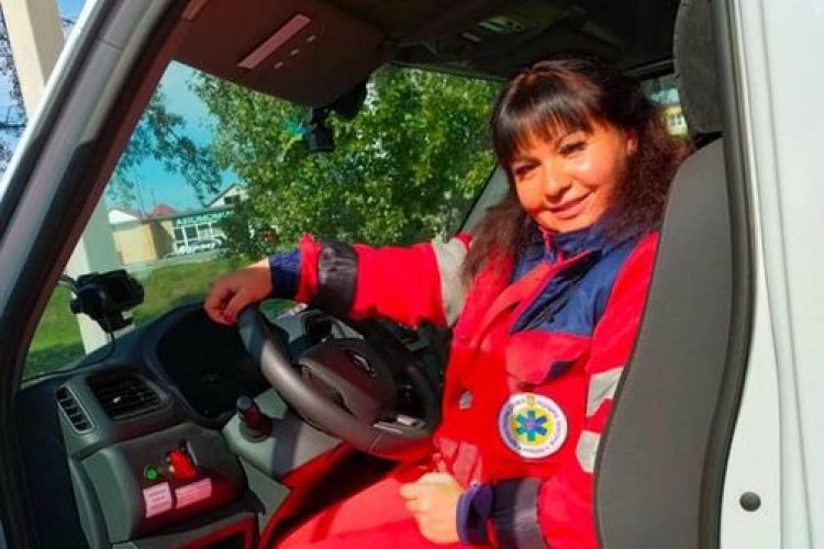 В Харькове появилась первая женщина-водитель "скорой"