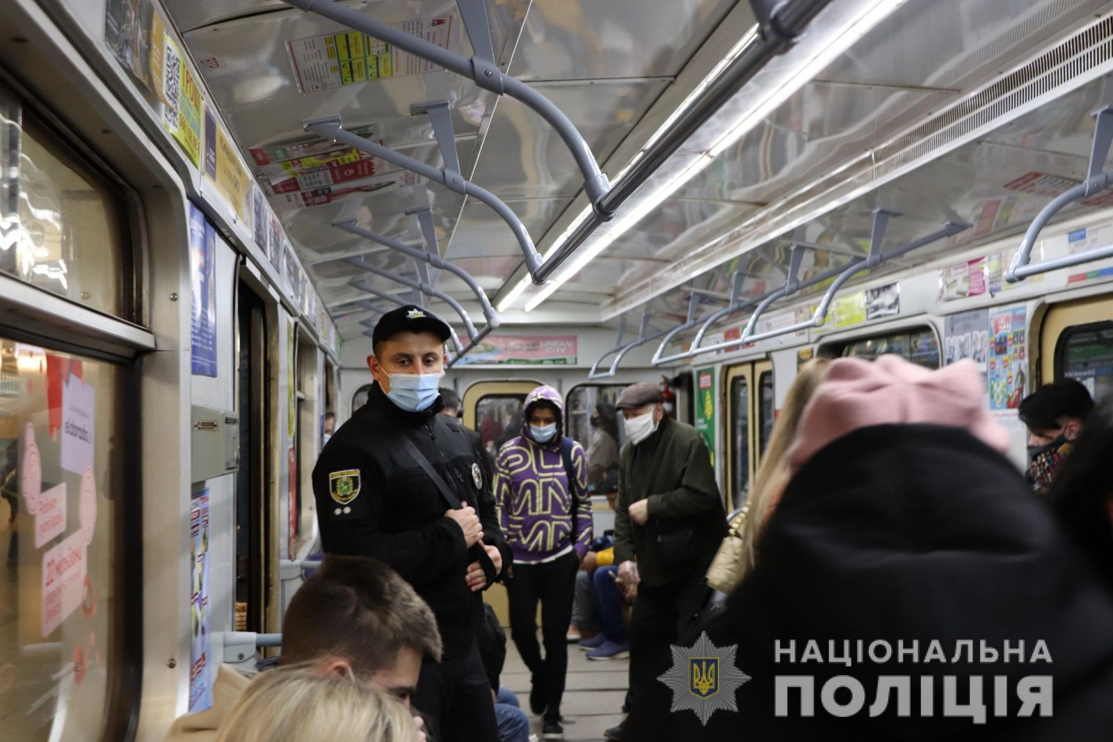 За неделю больше 300 харьковчан оштрафовали за отсутствие масок