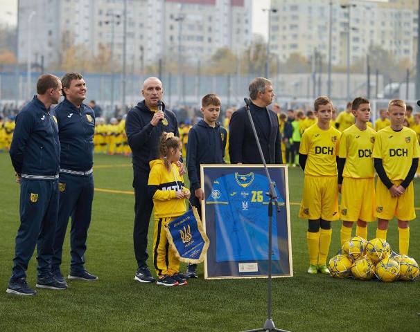 В Харькове открыли академию футбола "Металлист"