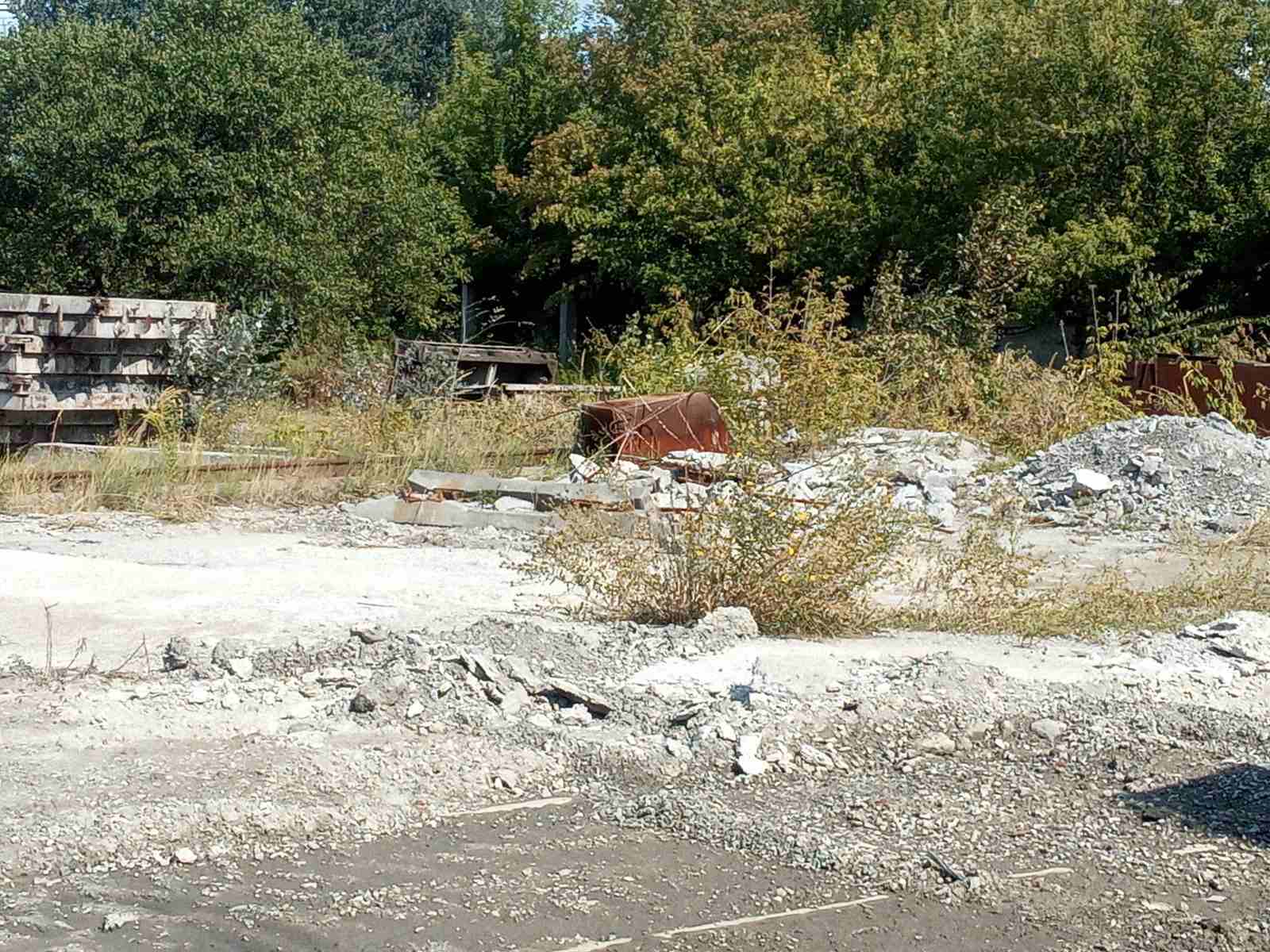 В Харькове выставили на аукцион полигон завода