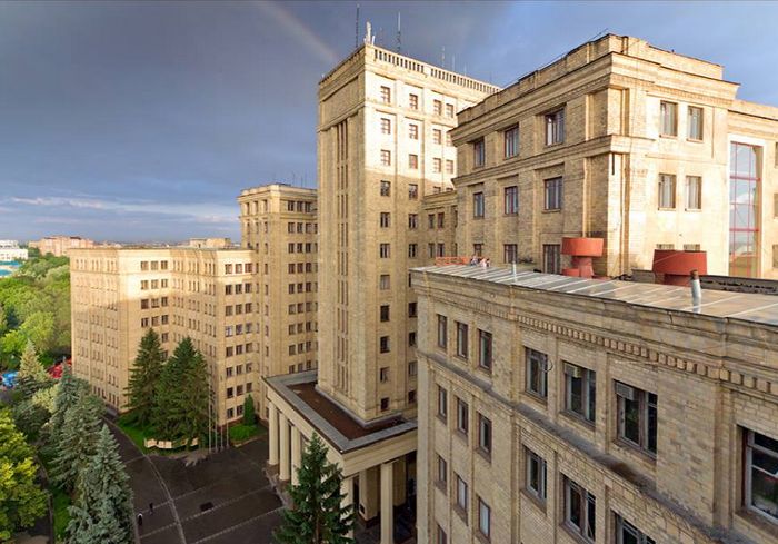 Каразинский - на смешанной форме обучения: часть факультетов не ушла на дистанционку