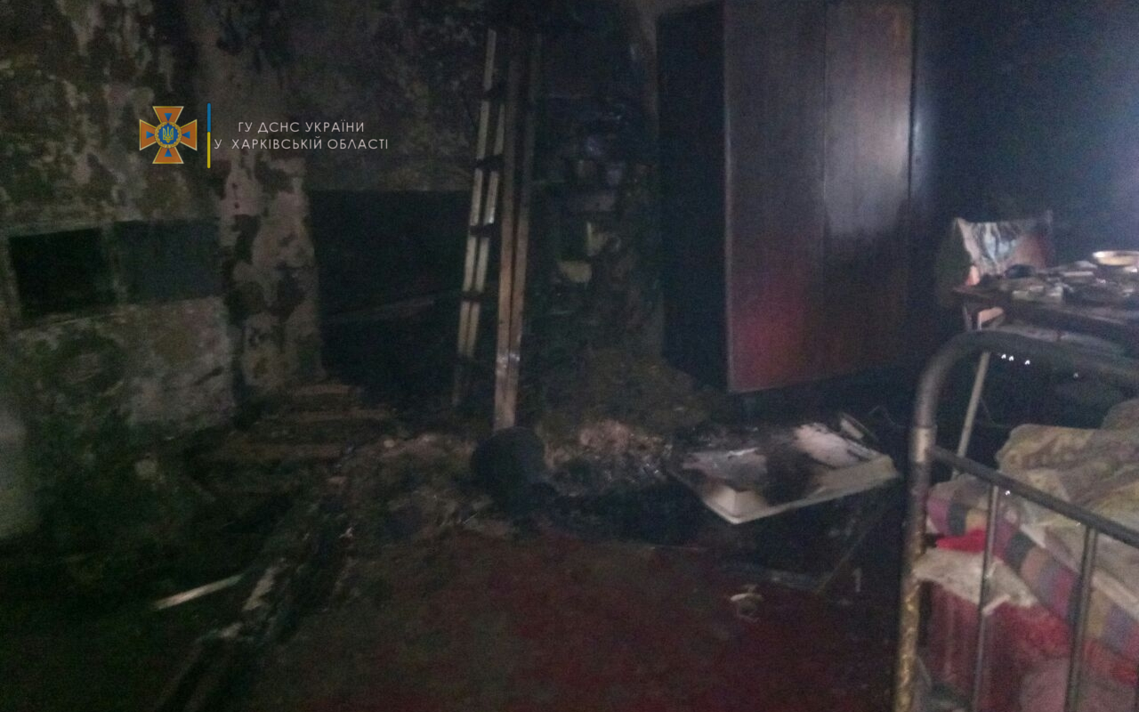 Тело лежало на выходе из комнаты. Под Харьковом женщина погибла из-за обогревателя