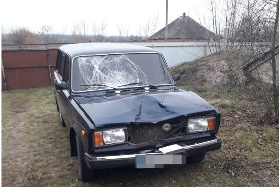 В Купянске "Жигули" насмерть сбили женщину, водитель с места ДТП уехал