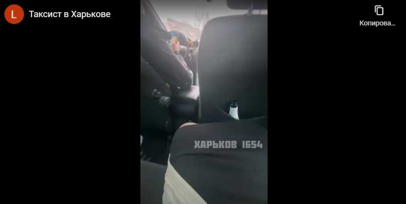 Харьковский таксист пил шампанское за рулем