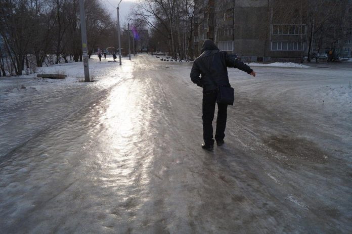 Гололедица в Харькове. В городе - десятки травмированных