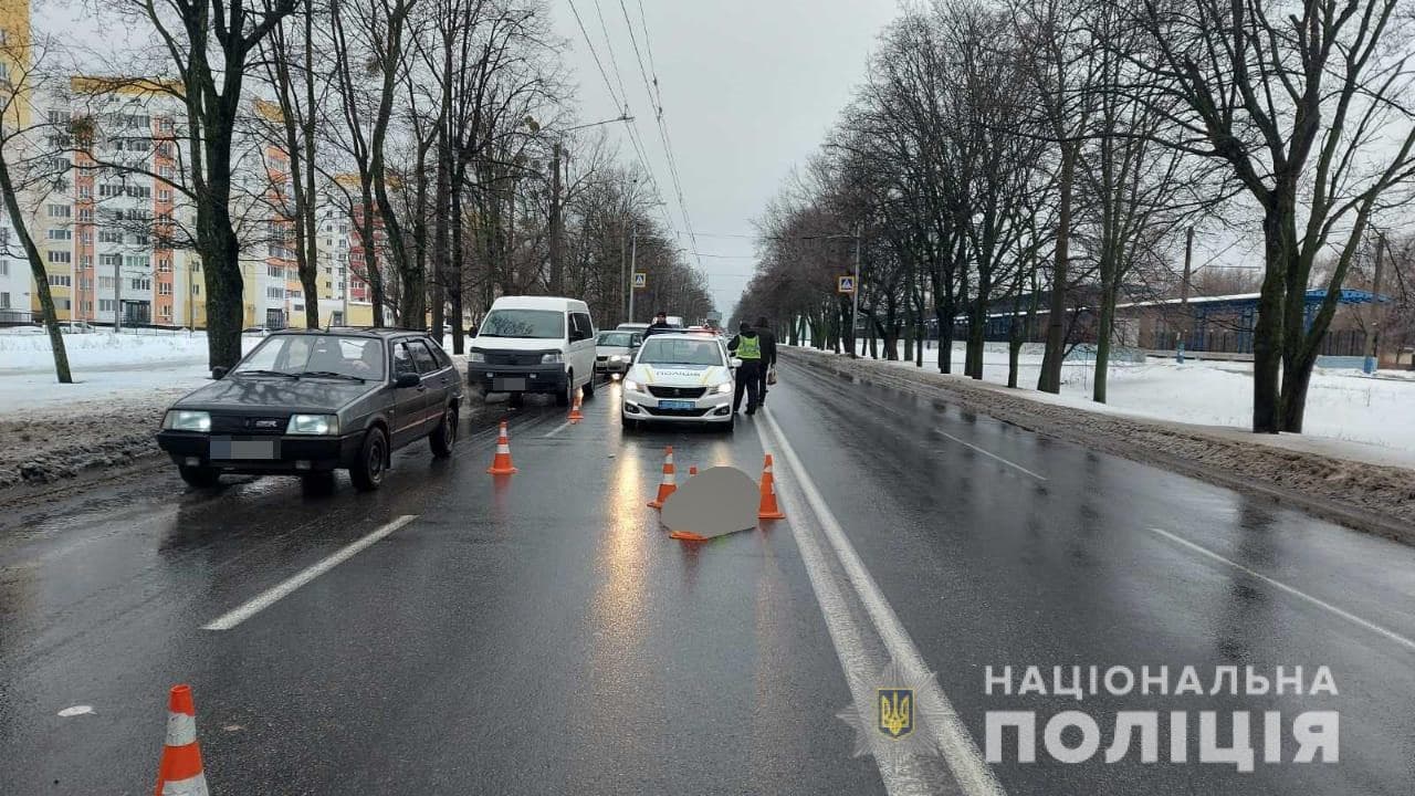 Женщина шла по пешеходному переходу. Полиция - о сбитой автобусом харьковчанке