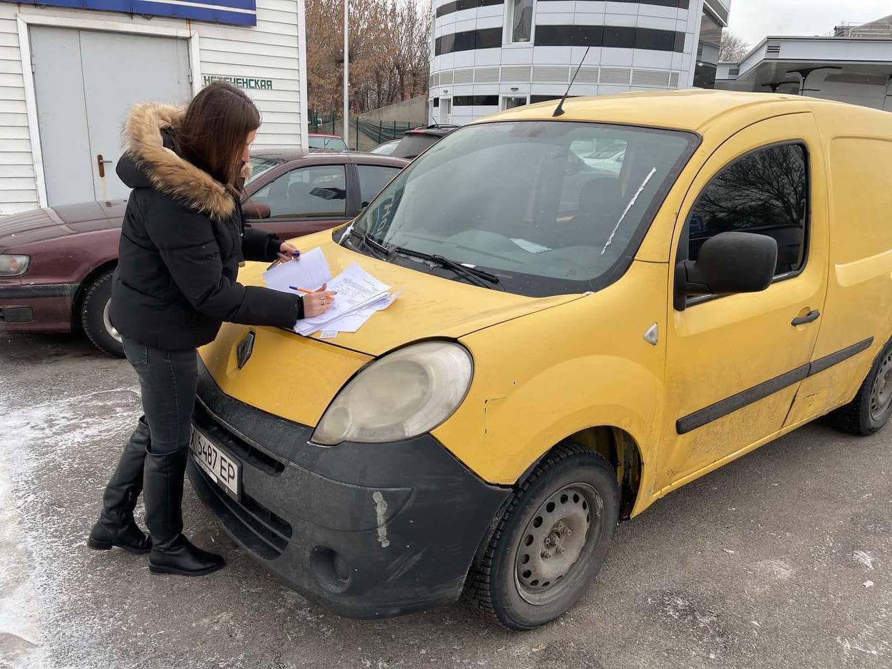 В Харькове автомобиль нарушителя ПДД продадут на аукционе