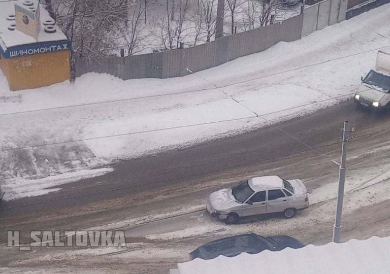 В центре Харькова авария заблокировала движение трамваев