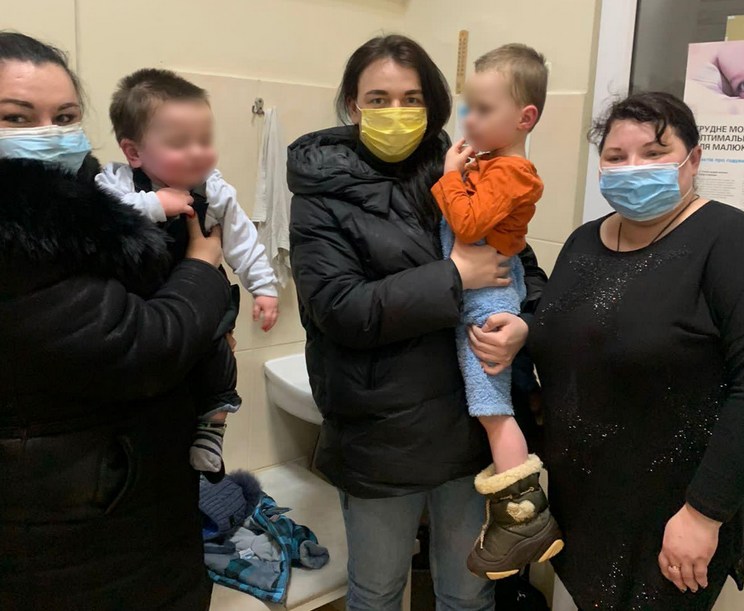 В Харькове у матери забрали двоих детей: она их не кормила