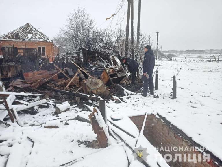 Село под Харьковом полностью разрушено бомбардировкой: видео