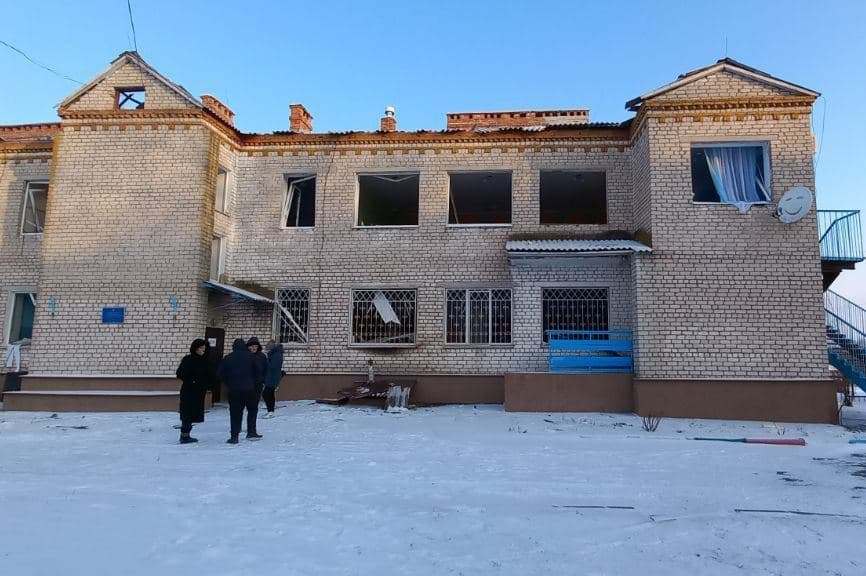 Под Харьковом войска РФ обстреляли детский реабилитационный центр