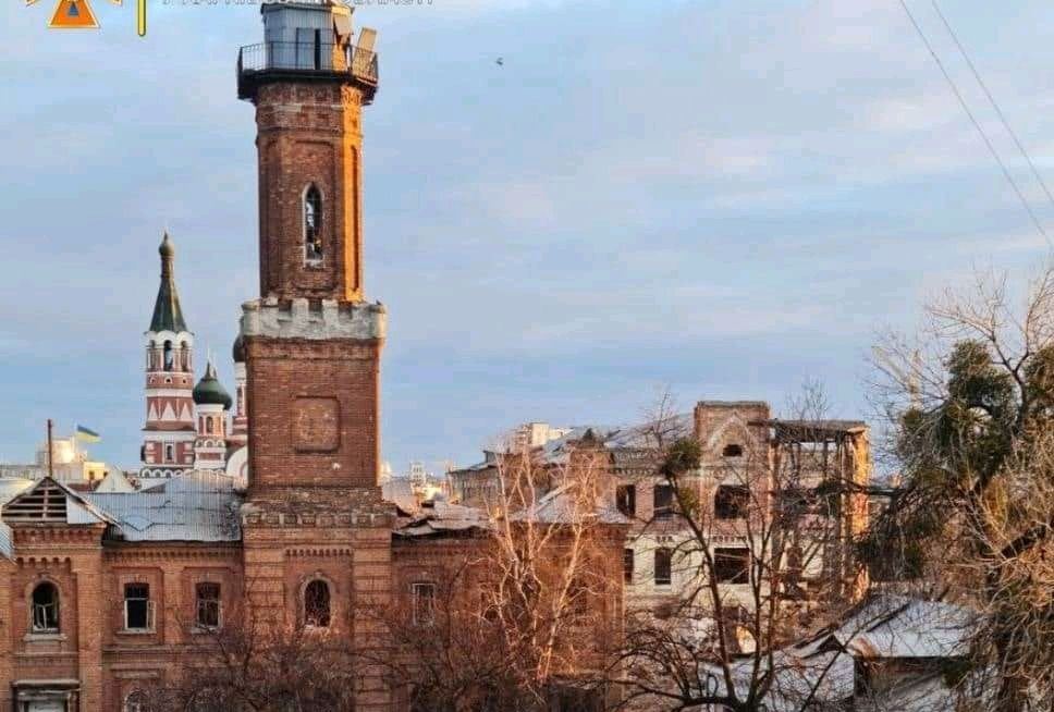 В Харькове обстрелами разрушен памятник архитектуры (фото)