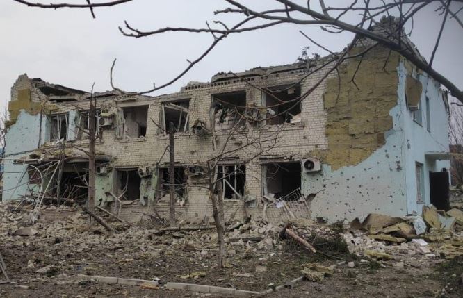 Обстрел Дергачей: разрушено здание горсовета, жилые дома, есть жертвы