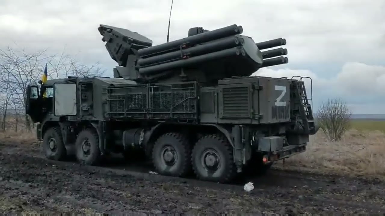 Войска, которые Россия хочет перебросить под Изюм, "ограниченно боеспособны", там "дикая солянка" — Арестович