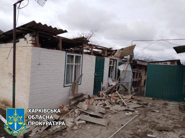 Барвенково попало под обстрел, разрушены дома (фото)