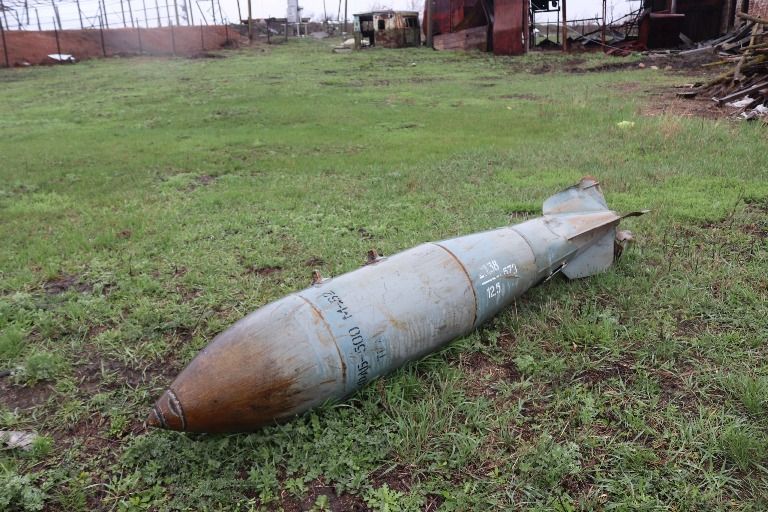 В Харьковской области уничтожили авиабомбу весом 500 килограмм