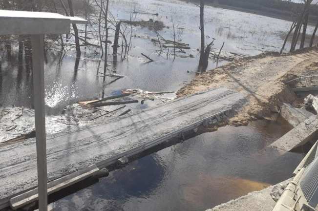 В Харьковской области соорудили временные объезды двух разрушенных мостов