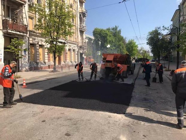 В Харькове ремонтируют Сумскую (фото)