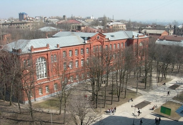 В Харьковском политехе повреждены два учебных корпуса и шесть общежитий