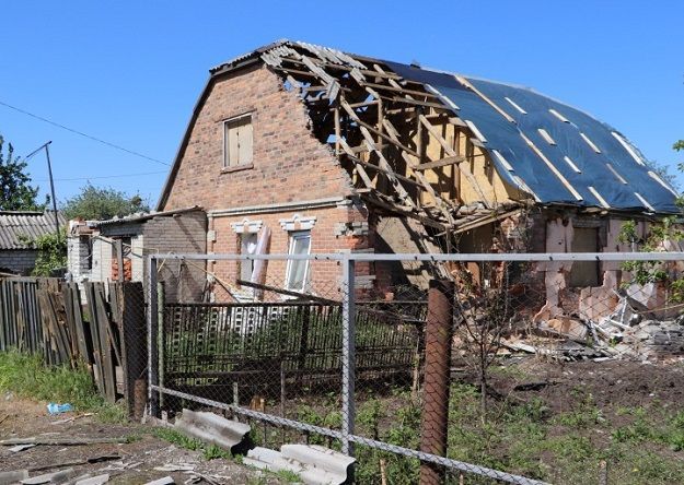 Кассетные снаряды, танки, минометы, авиация: Дергачевский район - снова под обстрелами