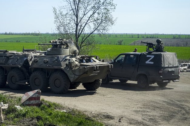 Войска РФ пытаются улучшить положение в Изюме и снова наступать на Славянск