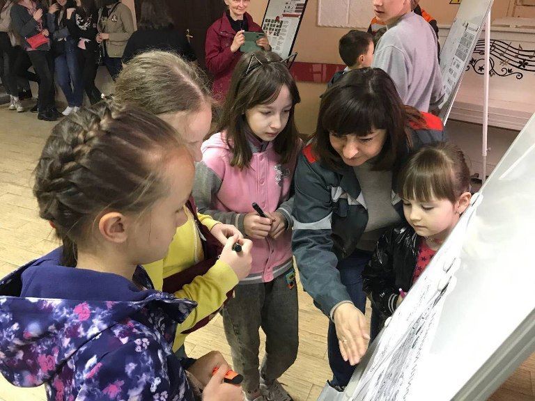 В Харькове энергетики провели урок для школьников