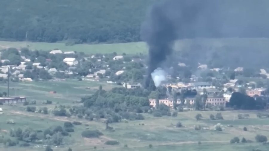 На севере Харьковской области уничтожены штаб, техника и боеприпасы войск РФ: видео