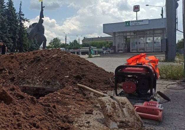 Энергетики восстанавливают линию в центре Харькова