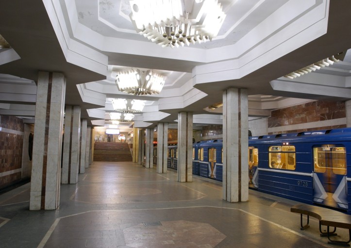 Стало известно, почему несколько станций харьковского метро закрыты