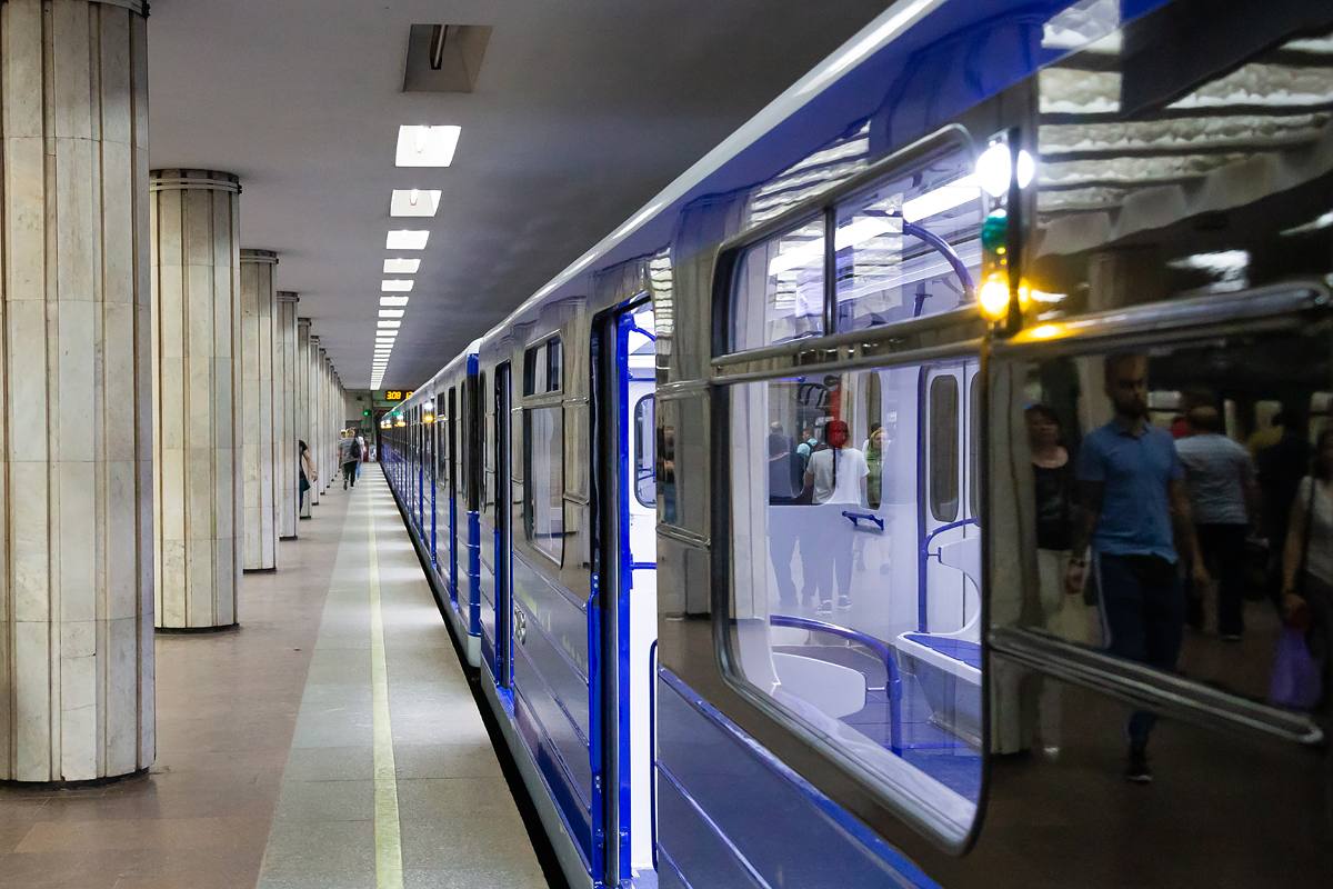 В Харькове снова ходит метро на Салтовку