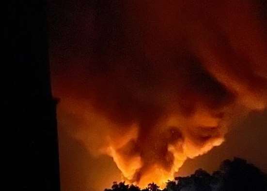 В Харькове два сильных взрыва и пожар