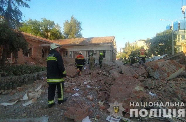 Ракетный удар по объекту критической инфраструктуры Харькова: фото последствий