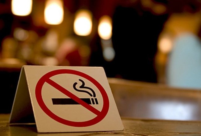 Де у Харкові заборонять палити: список місць