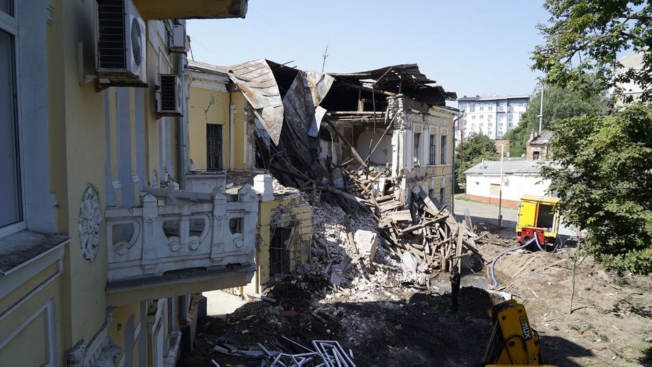 Российская ракета разрушила в Харькове еще два памятника архитектуры (фото)