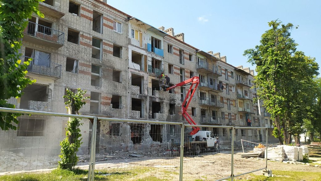 В Харькове до начала отопительного сезона планируют восстановить дом, куда попали авиабомбы