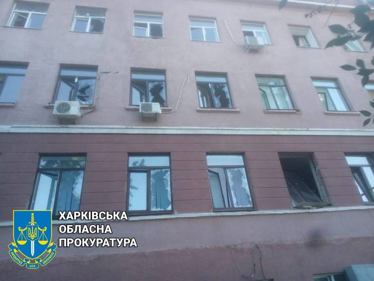 Как выглядят разрушенные российскими ракетами учебные заведения в Харькове: фото